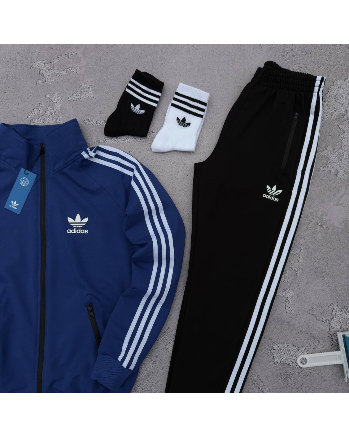 Костюм Adidas олімпійка синя - штани чорні