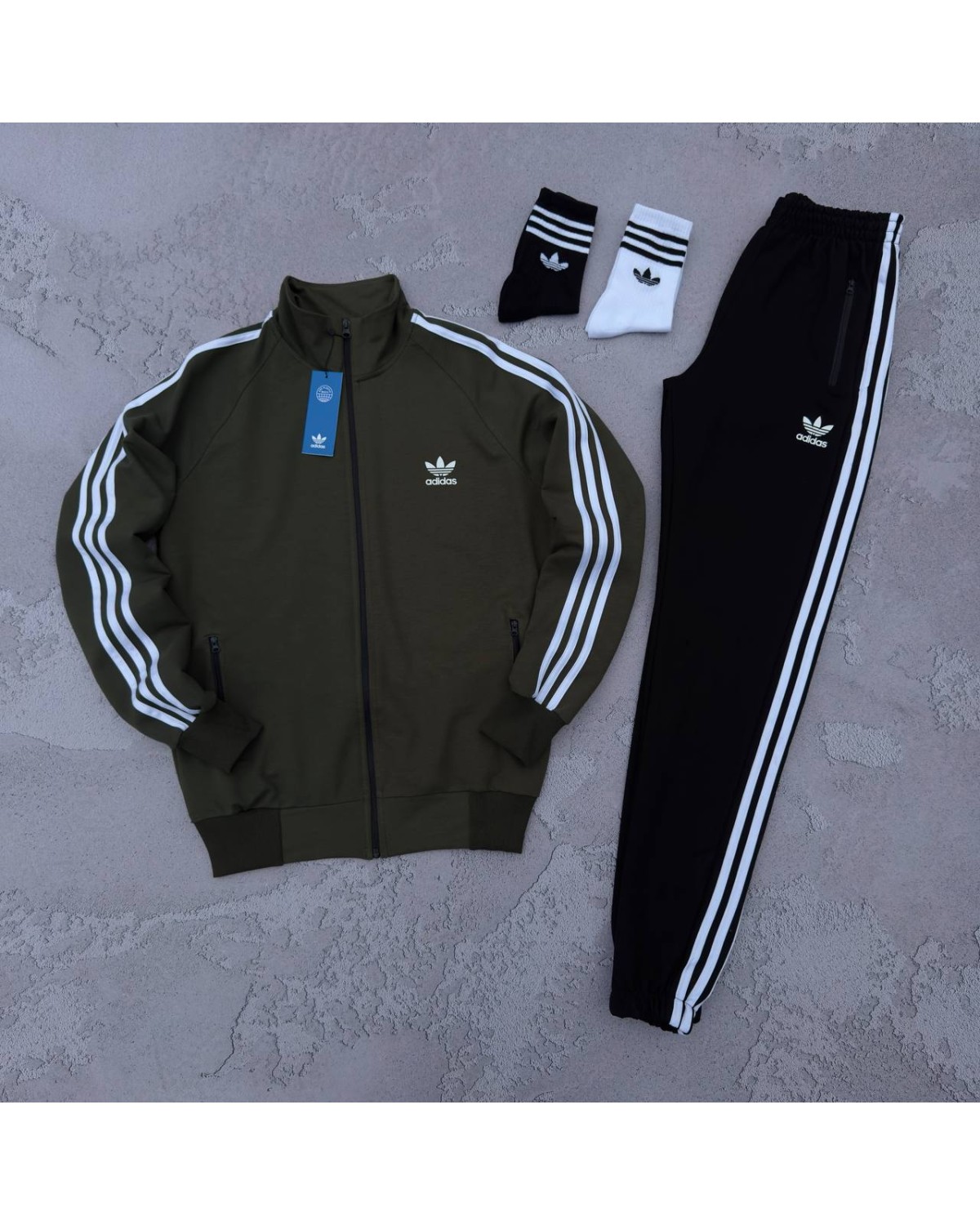 Костюм Adidas олімпійка хакі - штани чорні