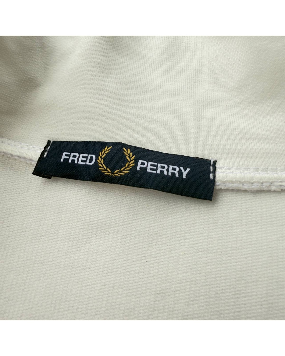 Костюм Fred Perry на лампасах молочно - чорнний