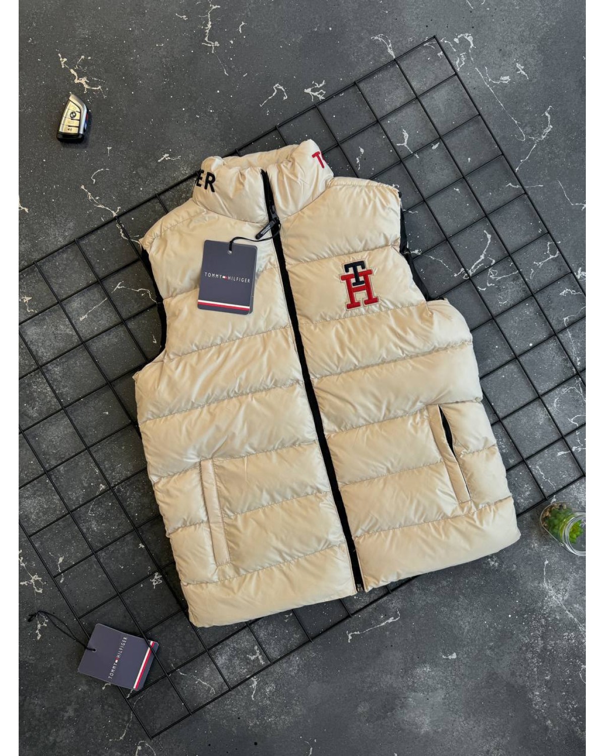 Жилетка Tommy Hilfiger бежева