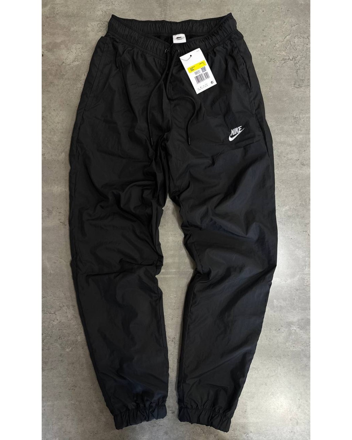 Спортивні штани Nike Sportswear Pant CF Woven Core Track чорні