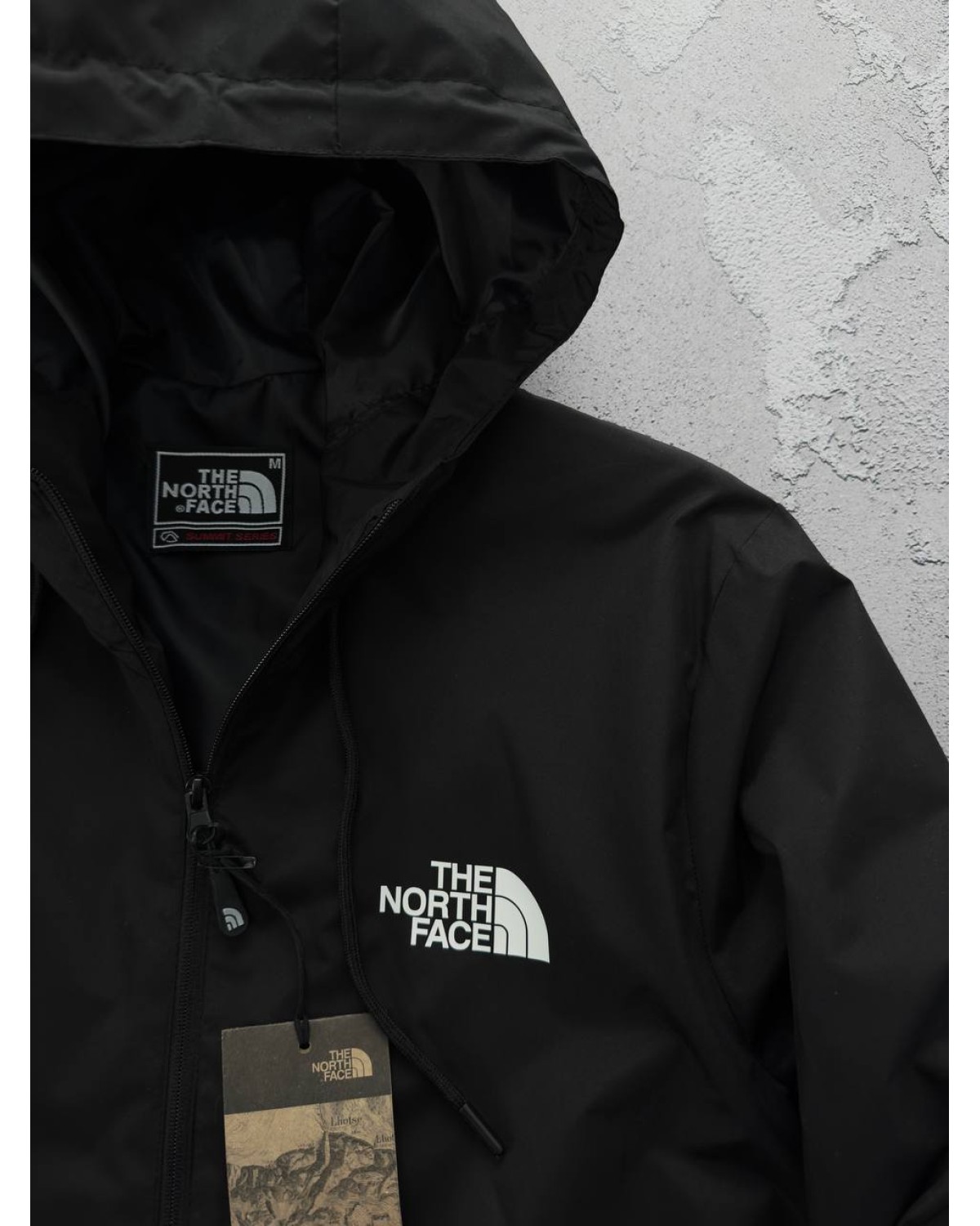 Водовідштовхувальна вітрівка The North Face чорна