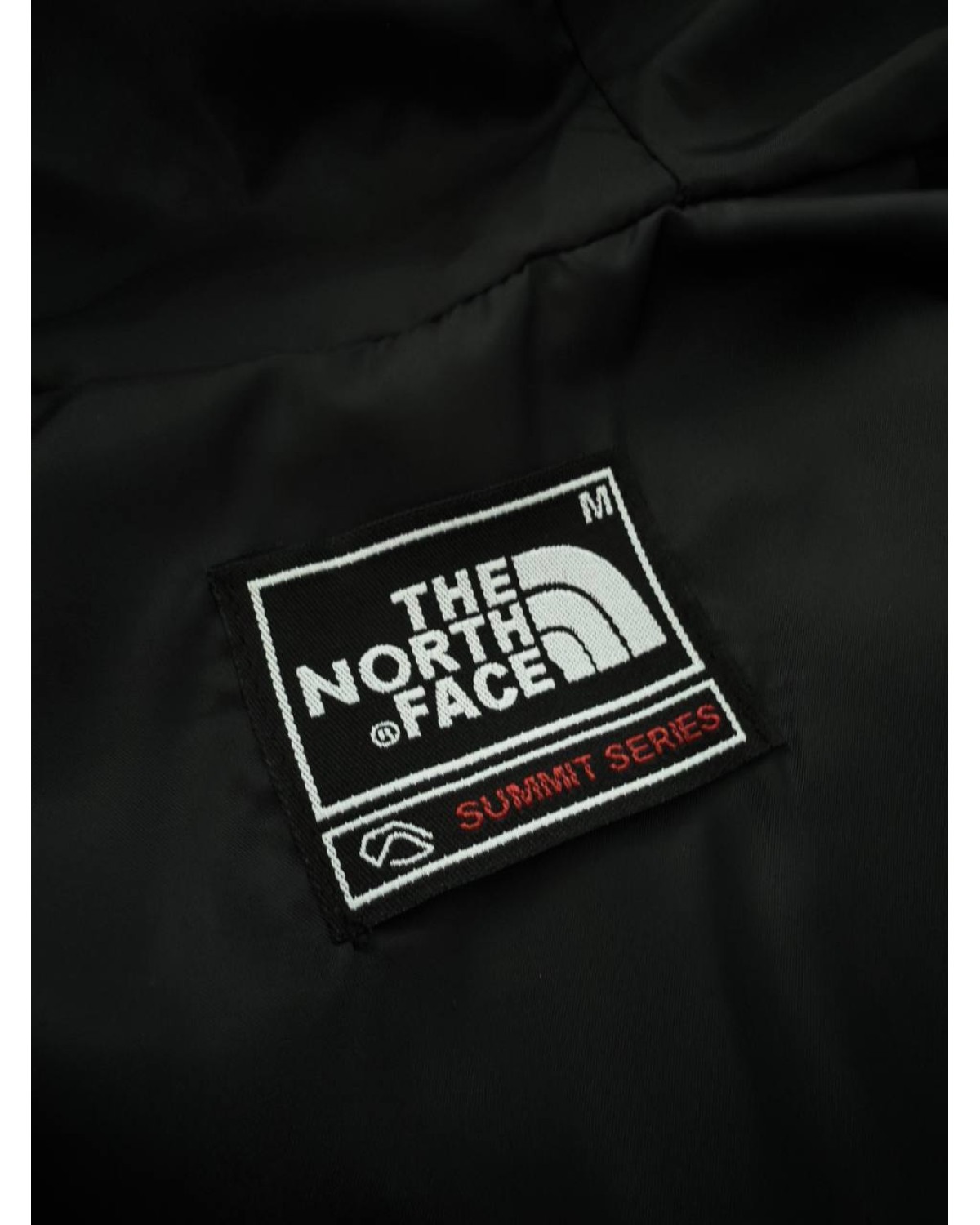 Водовідштовхувальна вітрівка The North Face чорна