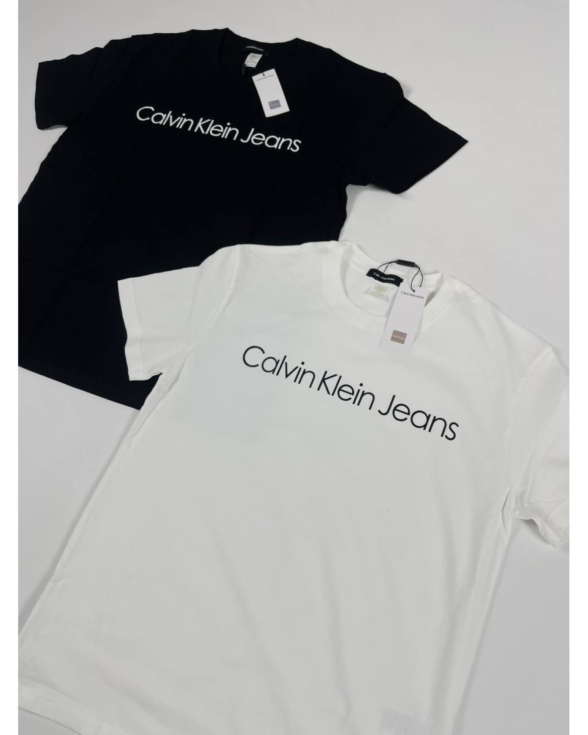 Футболка Calvin Klein біла