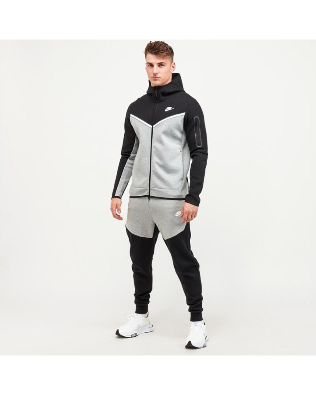 Костюм Nike Tech Fleece чорно-сірий