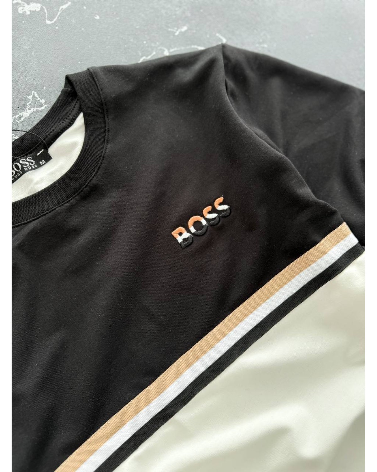 Костюм Hugo Boss чорно - білий