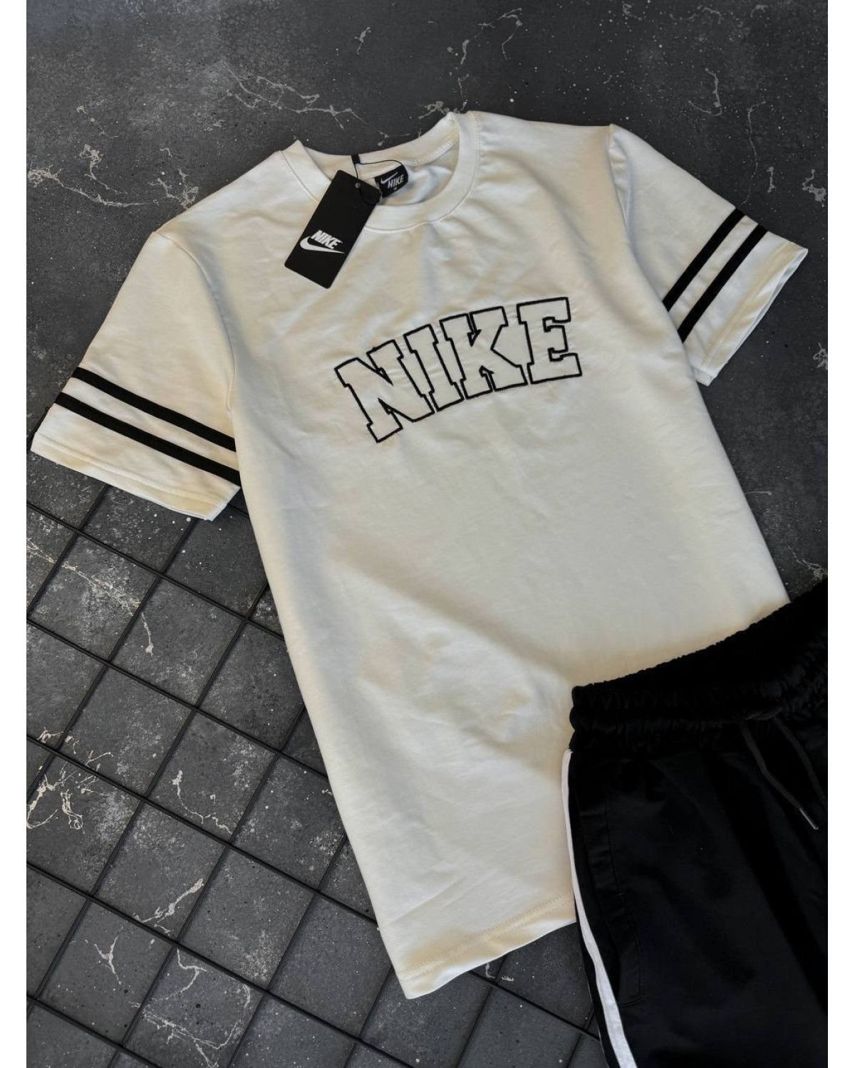 Костюм Nike чорно - білий