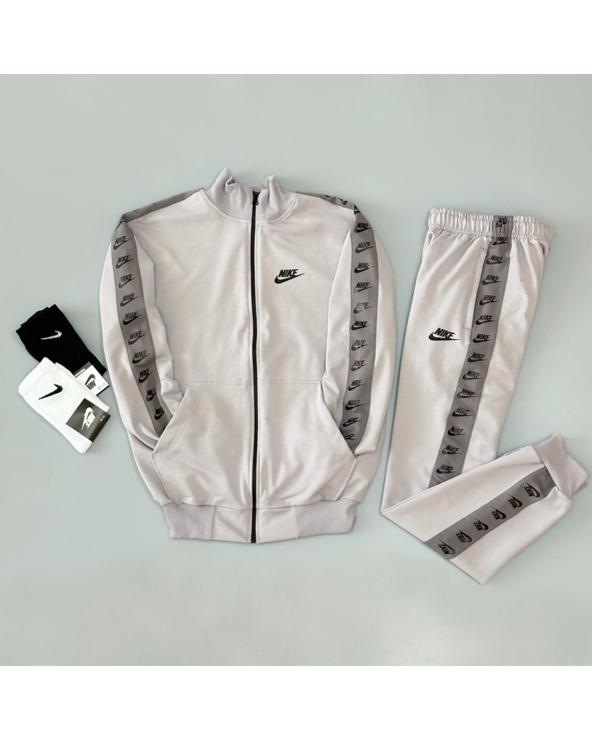 Комплект Nike Lampas Zip костюм світло - сірий х жилетка матова чорна х кепка чорна