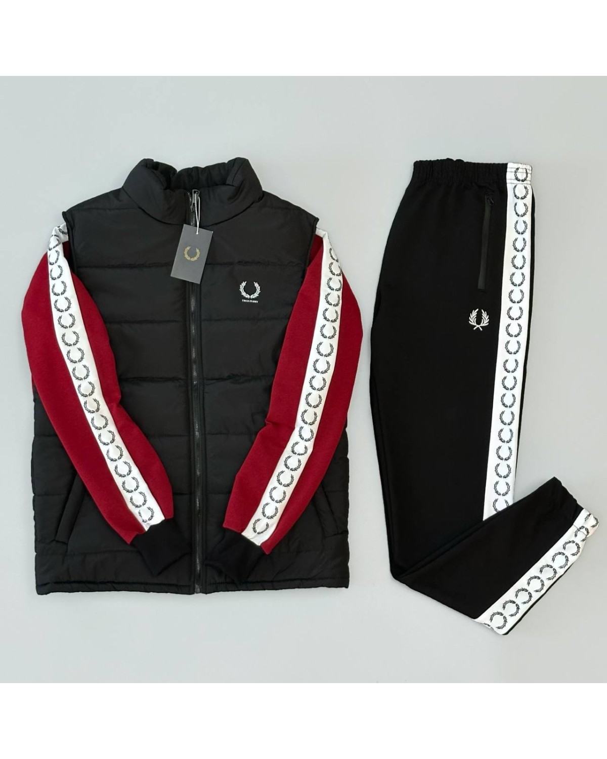 Комплект Fred Perry олімпійка червона х штани чорні х жилетка матова чорна х кепка чорна