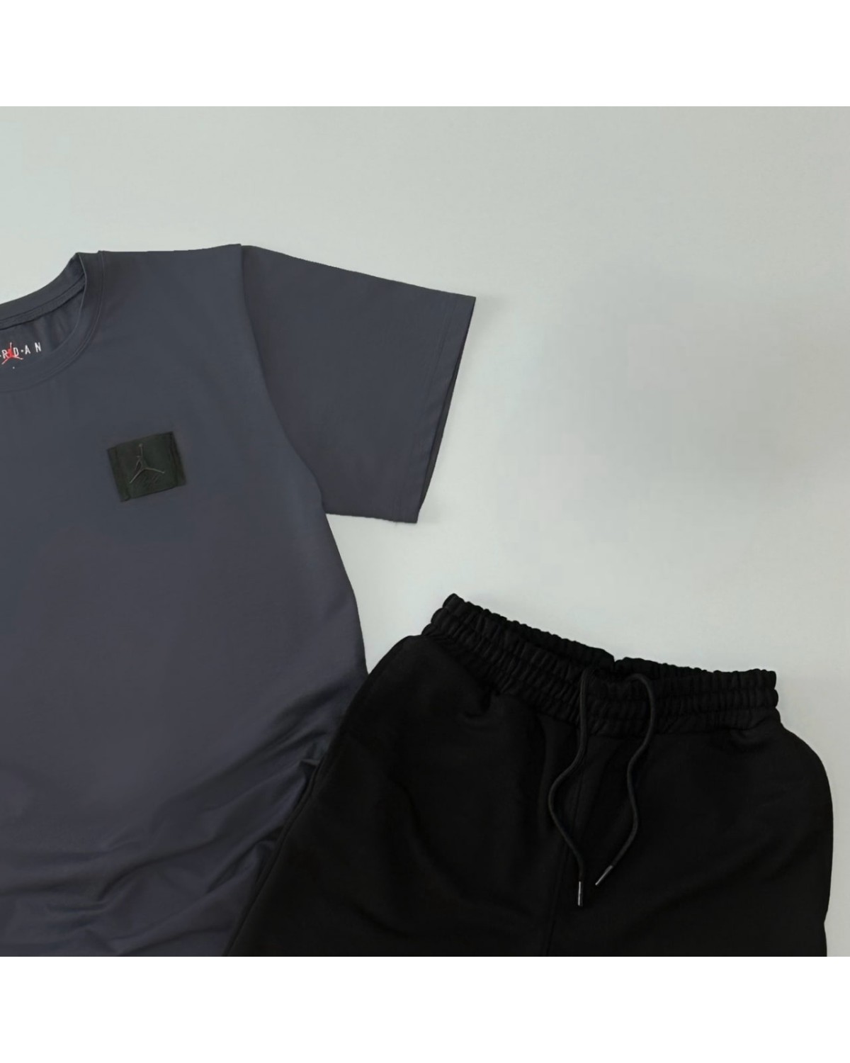 Комплект Air Jordan футболка графітова х шорти чорні х кепка чорна