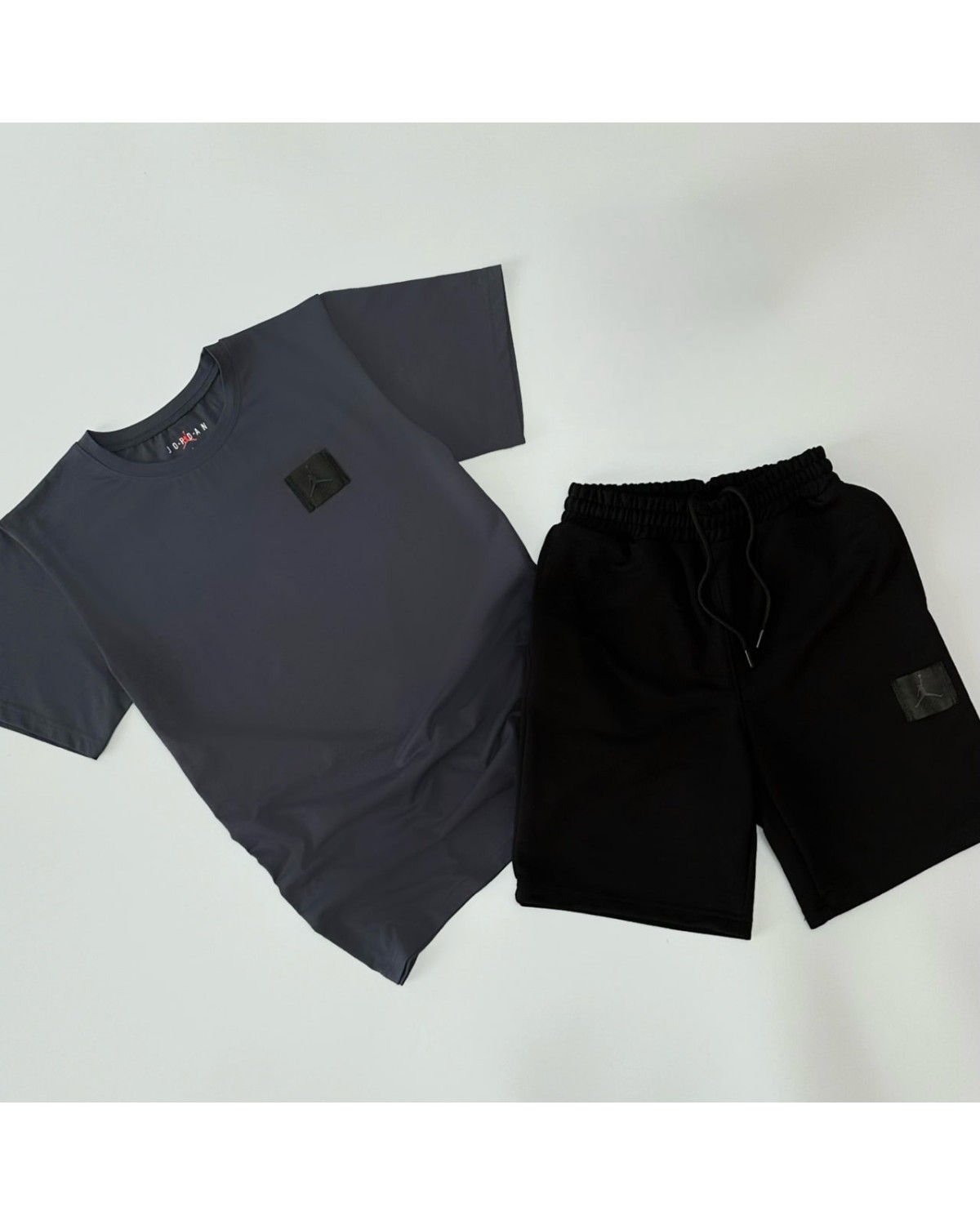 Комплект Air Jordan футболка графітова х шорти чорні х кепка чорна