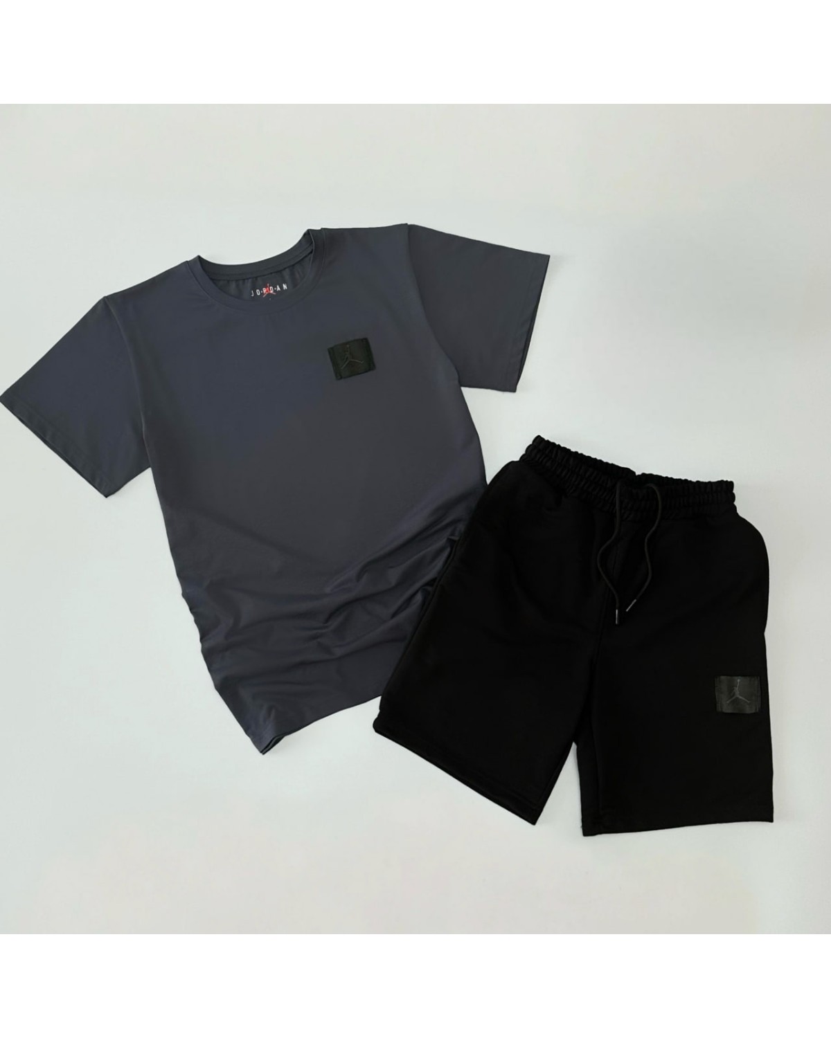 Комплект Air Jordan футболка графітова х шорти чорні х кепка чорна
