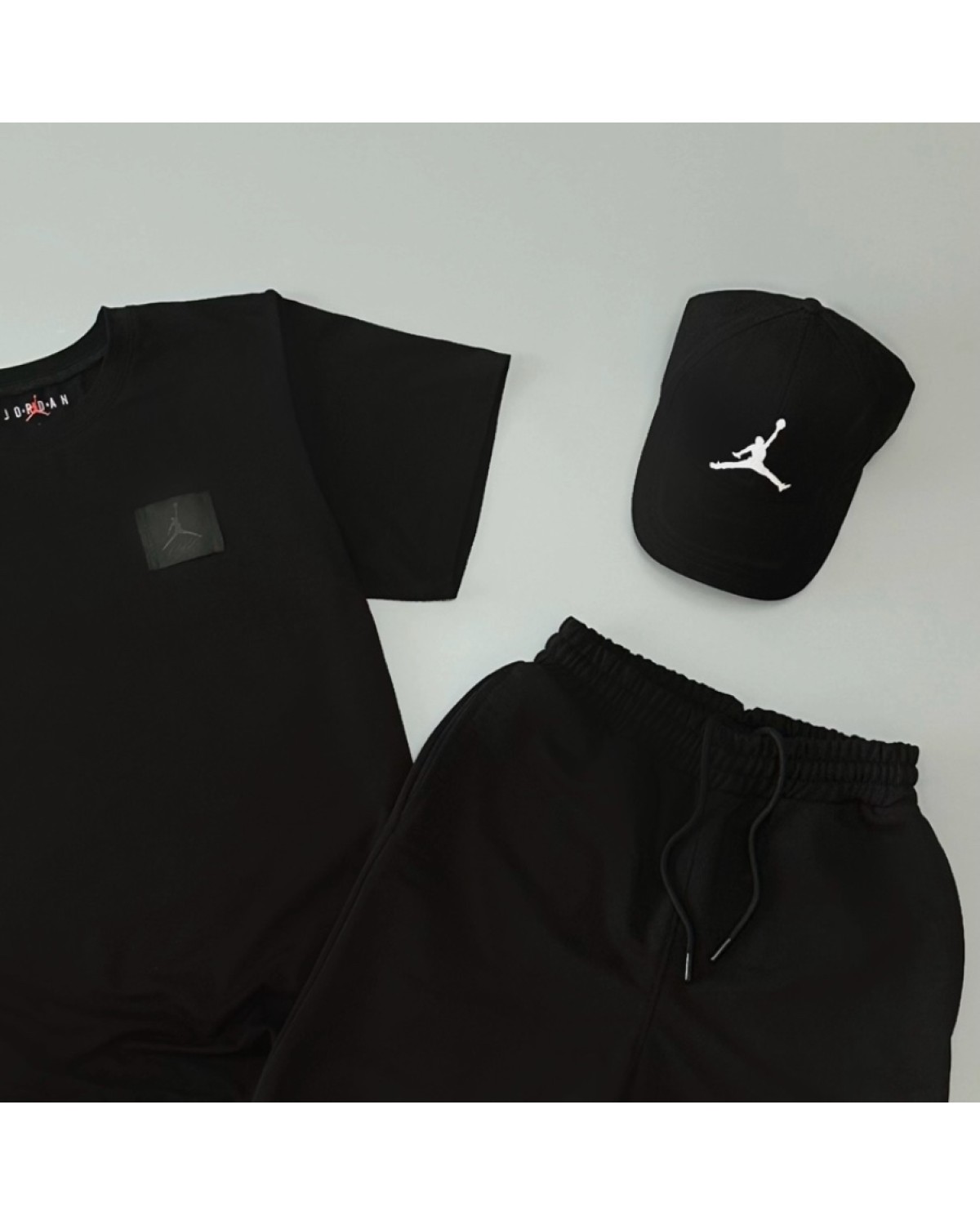 Комплект Air Jordan футболка х шорти х кепка чорний