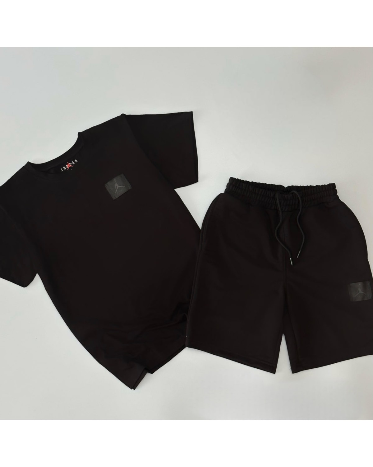 Комплект Air Jordan футболка х шорти х кепка чорний