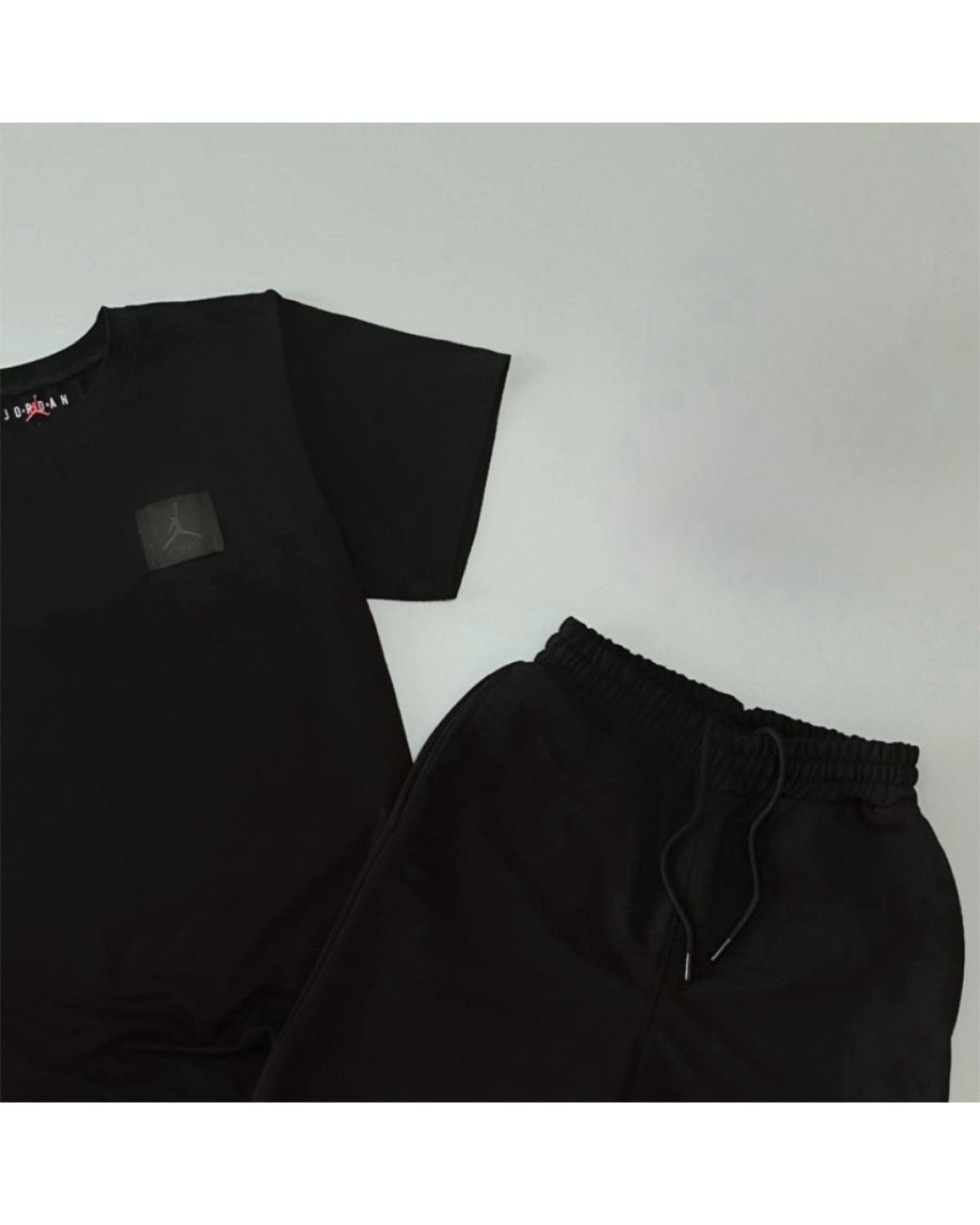 Комплект Air Jordan футболка х шорти х кепка чорний
