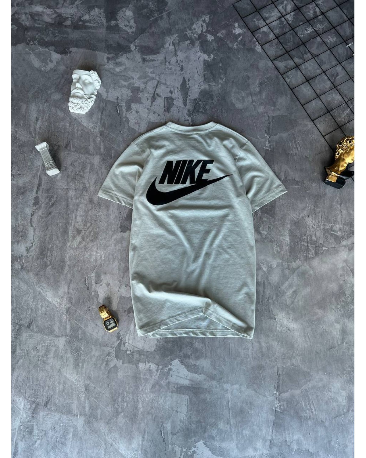 Футболка Nike сіра