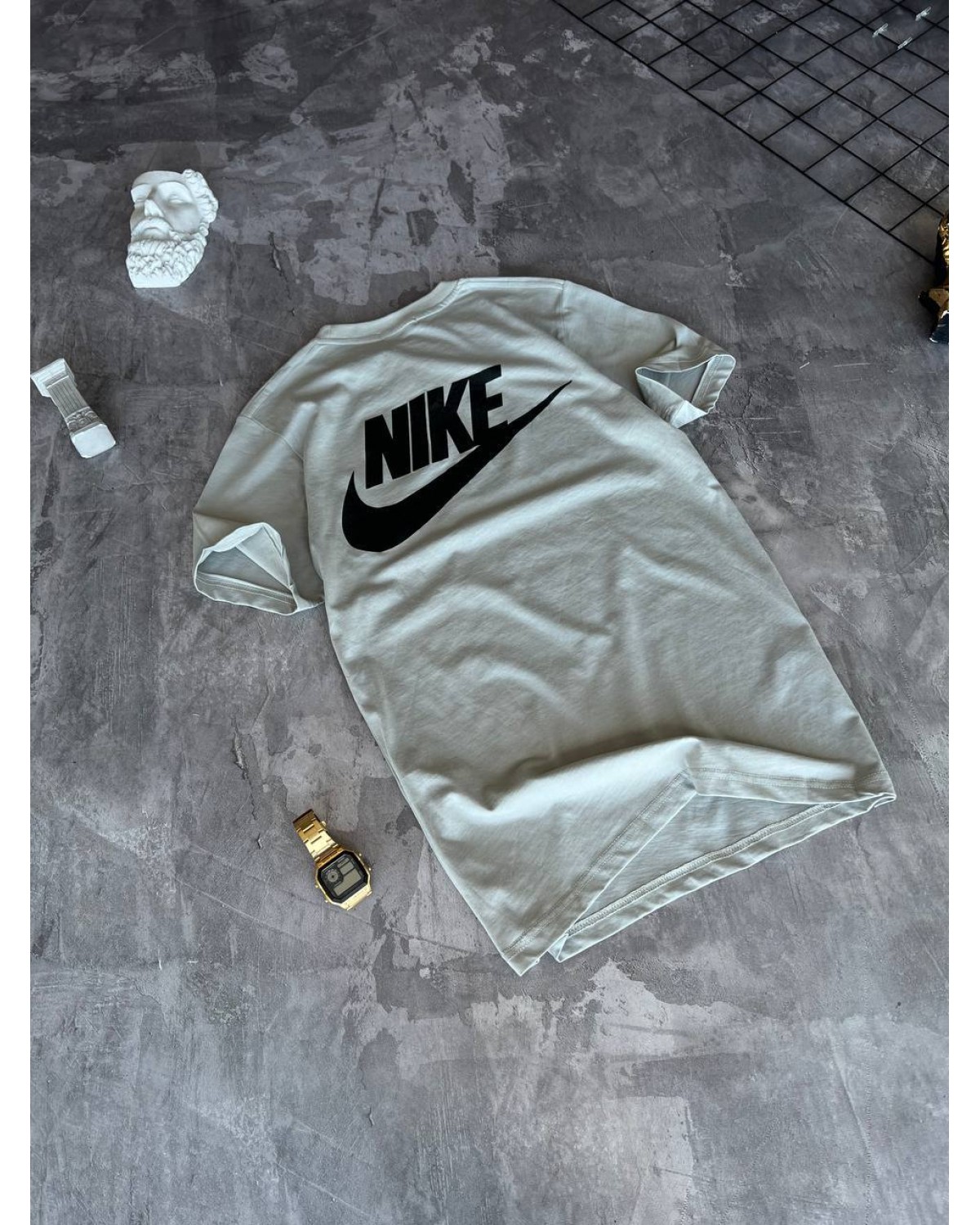 Футболка Nike сіра