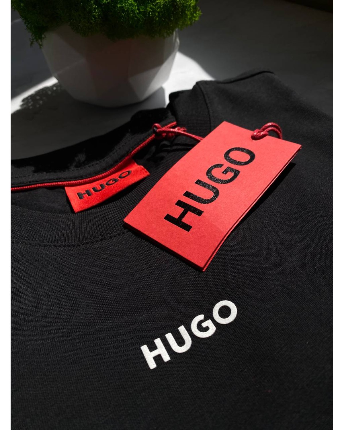 Футболка Hugo Boss чорна