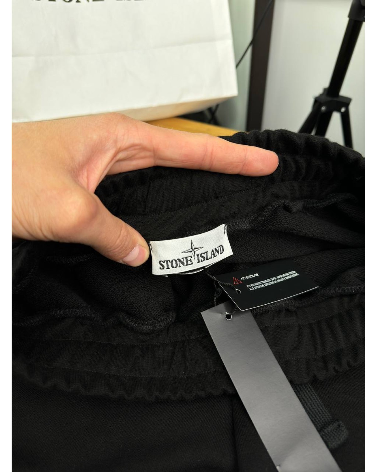 Шорти котонові Stone Island чорні