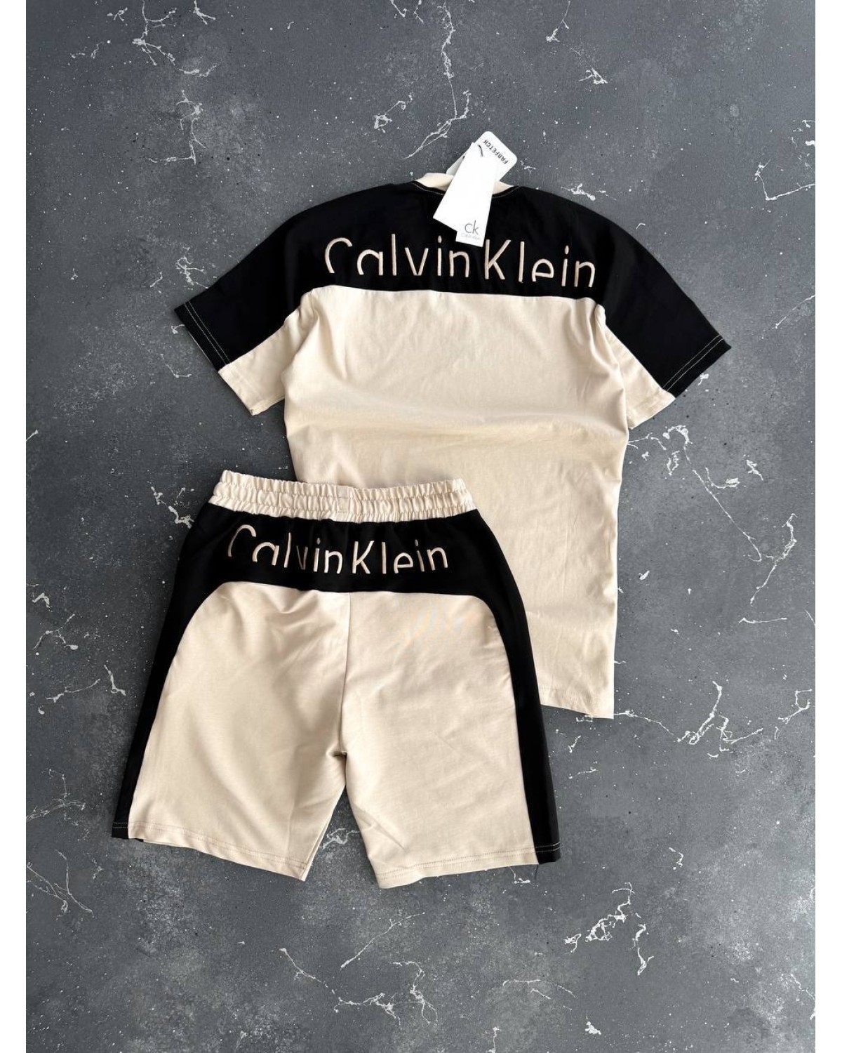 Комплект Calvin Klein бежевий з чорними лампасами