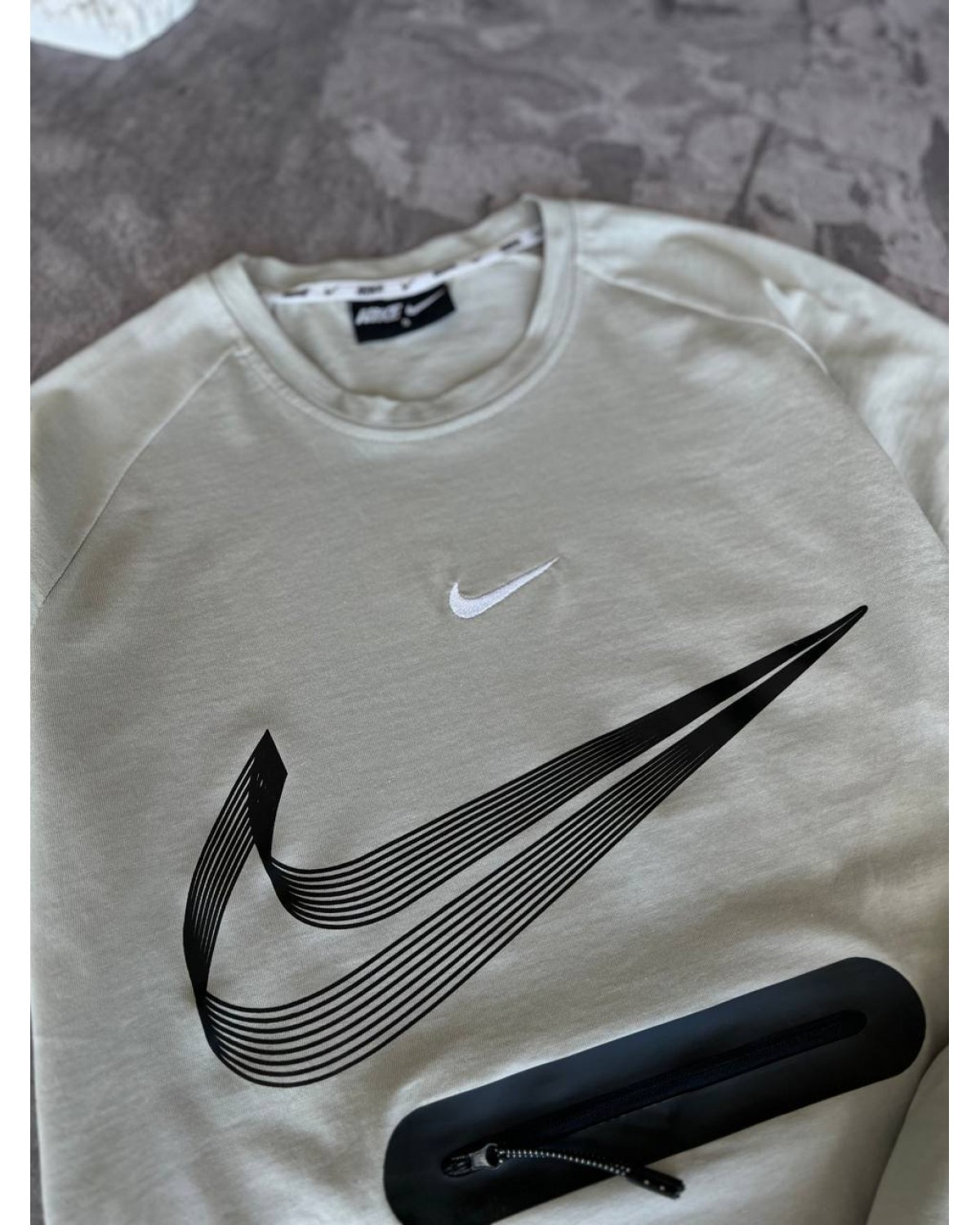 Комплект Nike бежевий