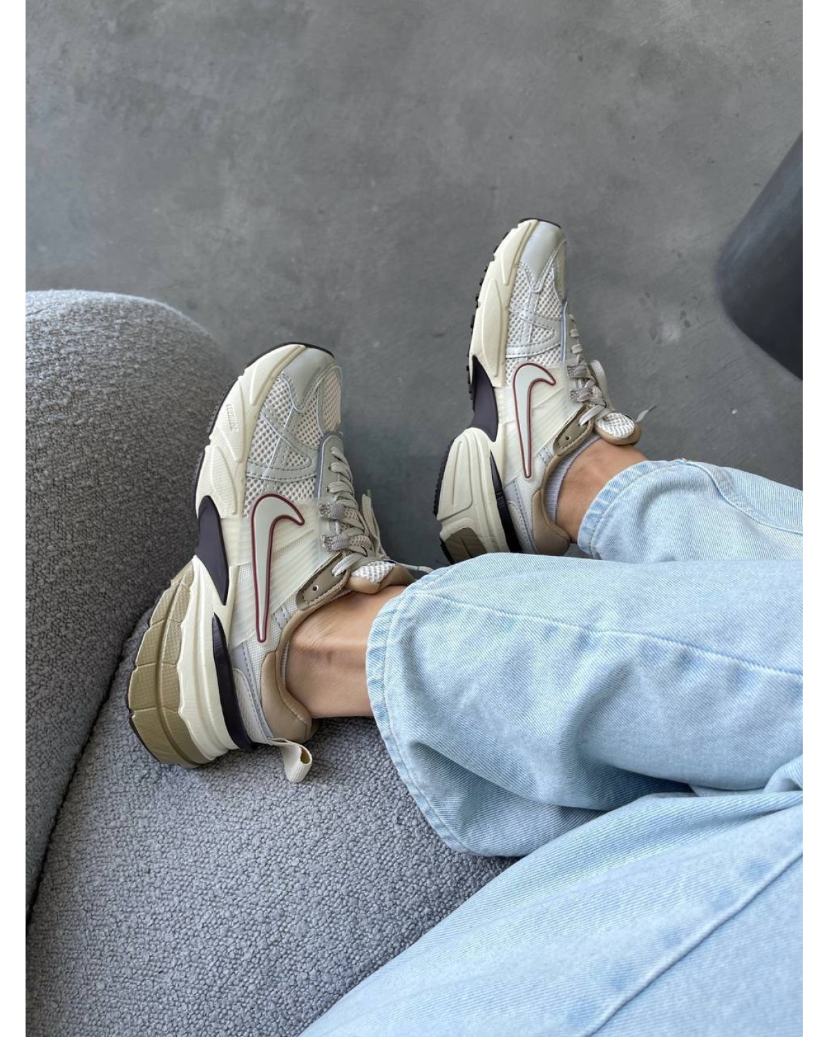 Nike V2K Run