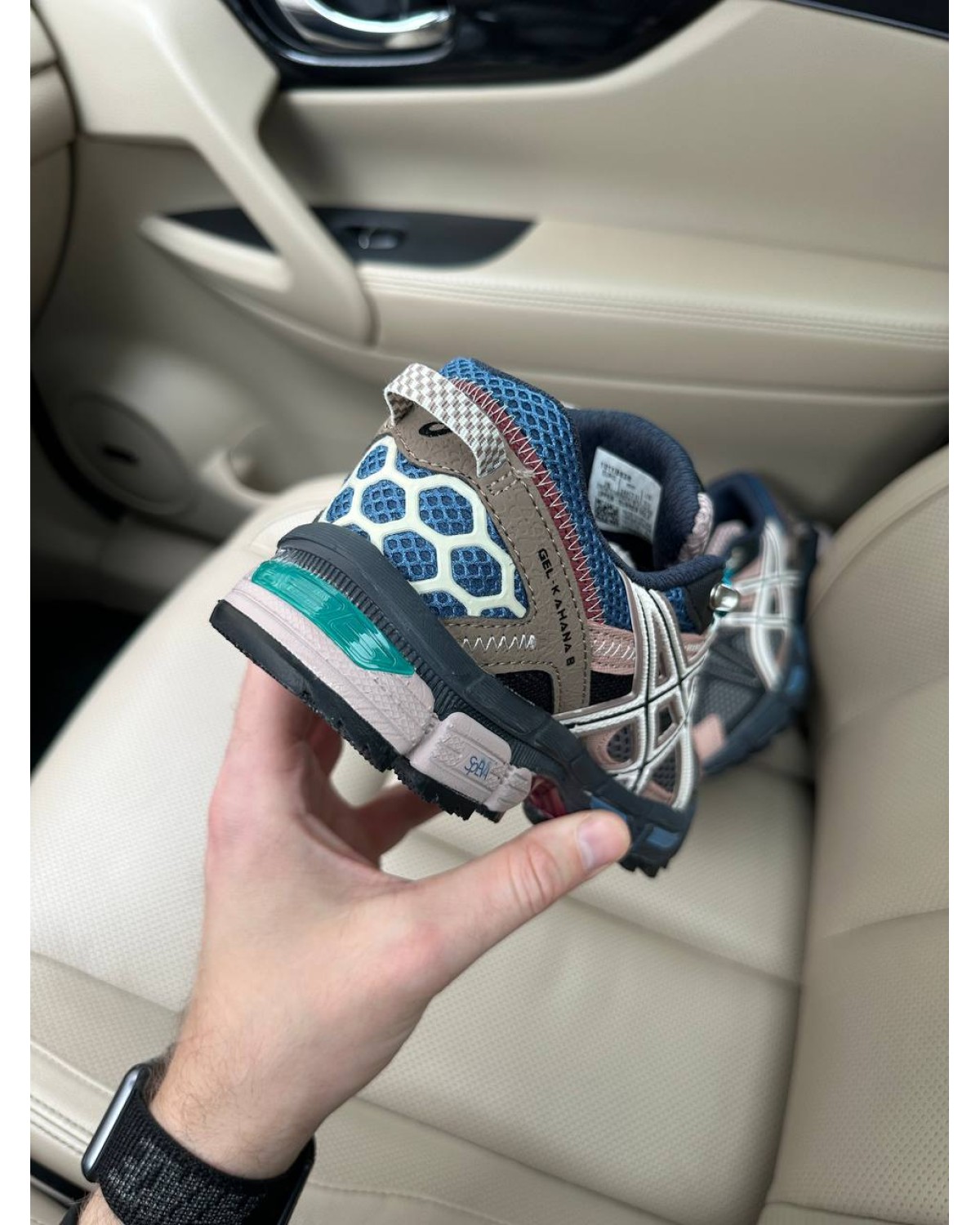 Asics GEL Kahana 8