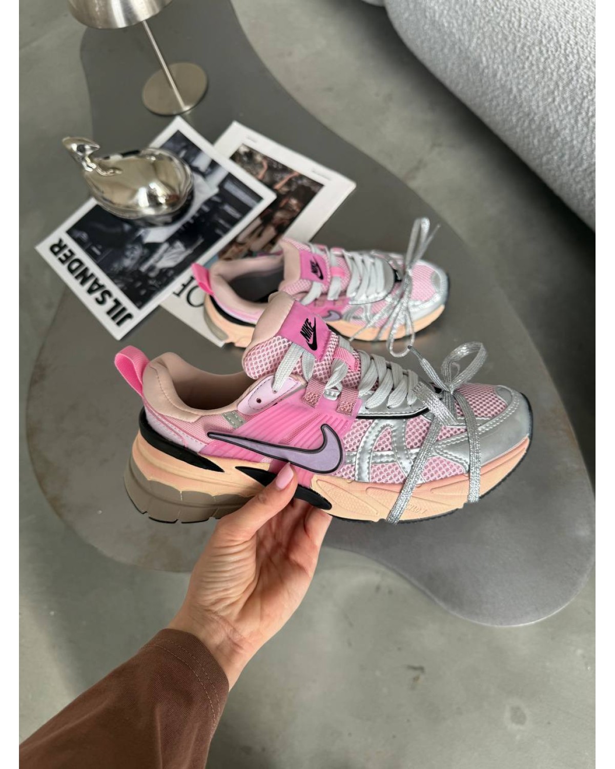 Nike V2K Run Pink