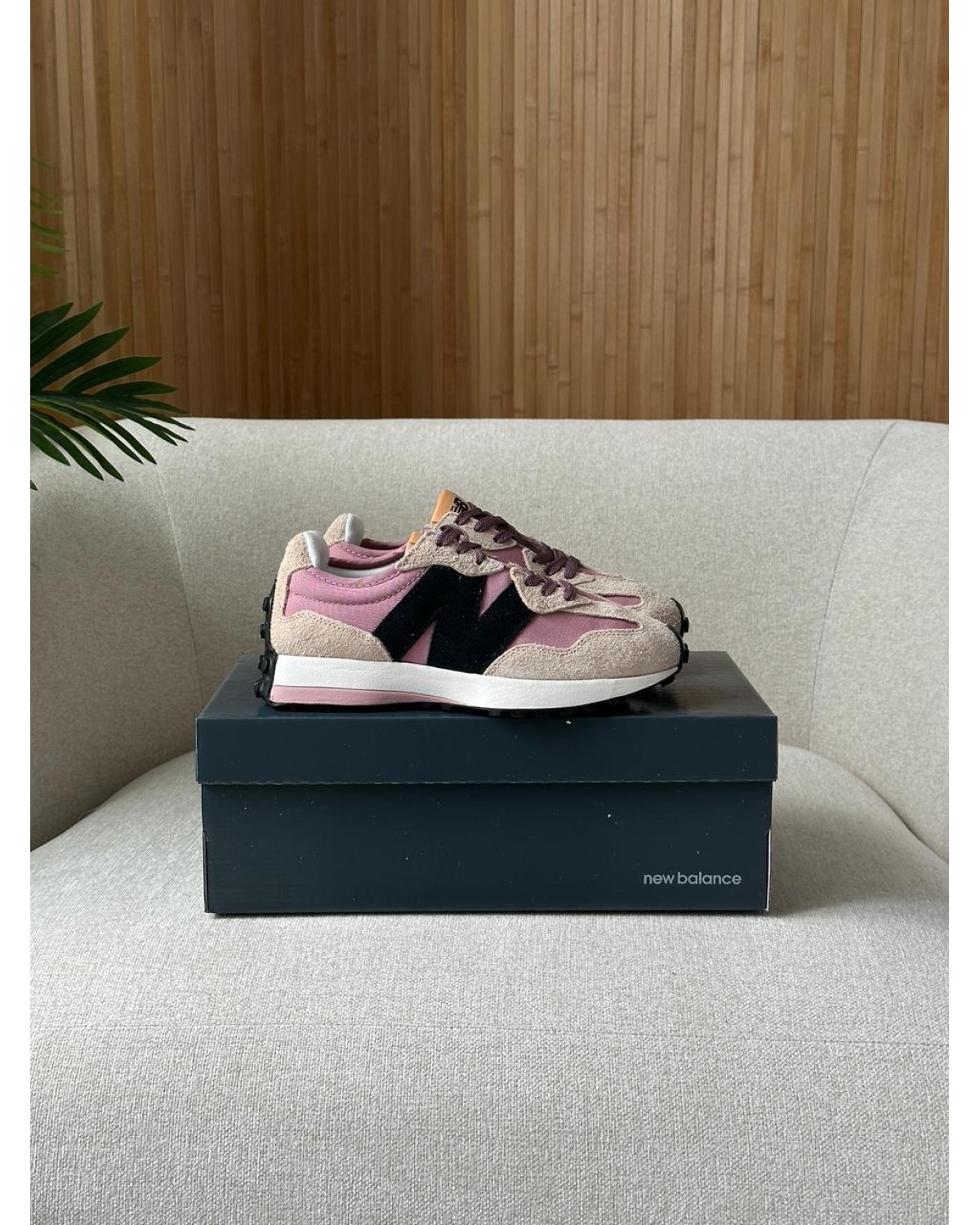 New Balance 327 Rosewood Licorice