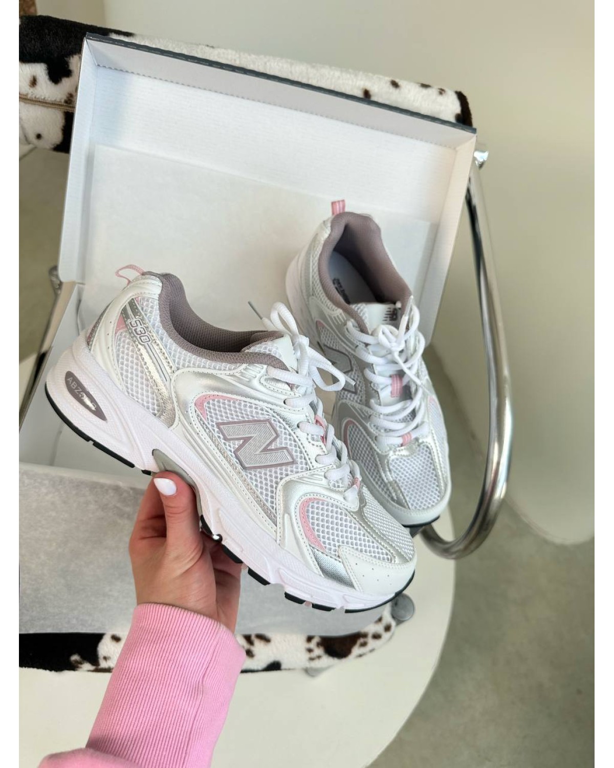New Balance 530 White Pink