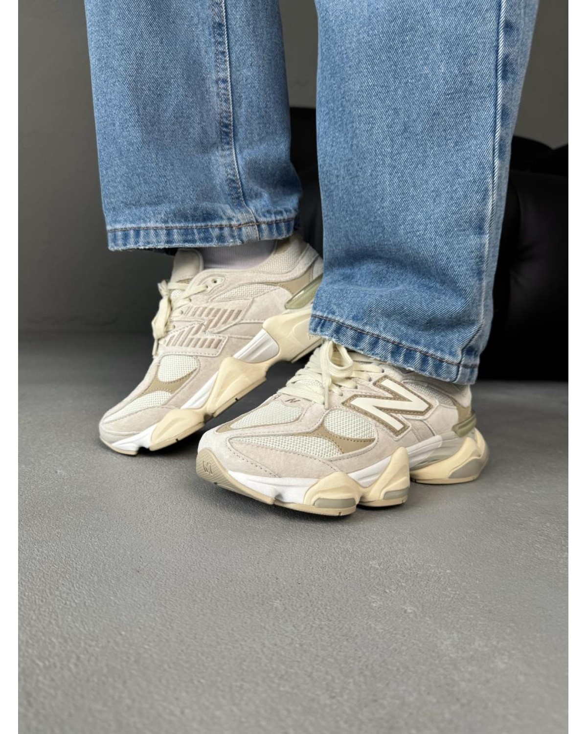 New Balance 9060 Light Beige