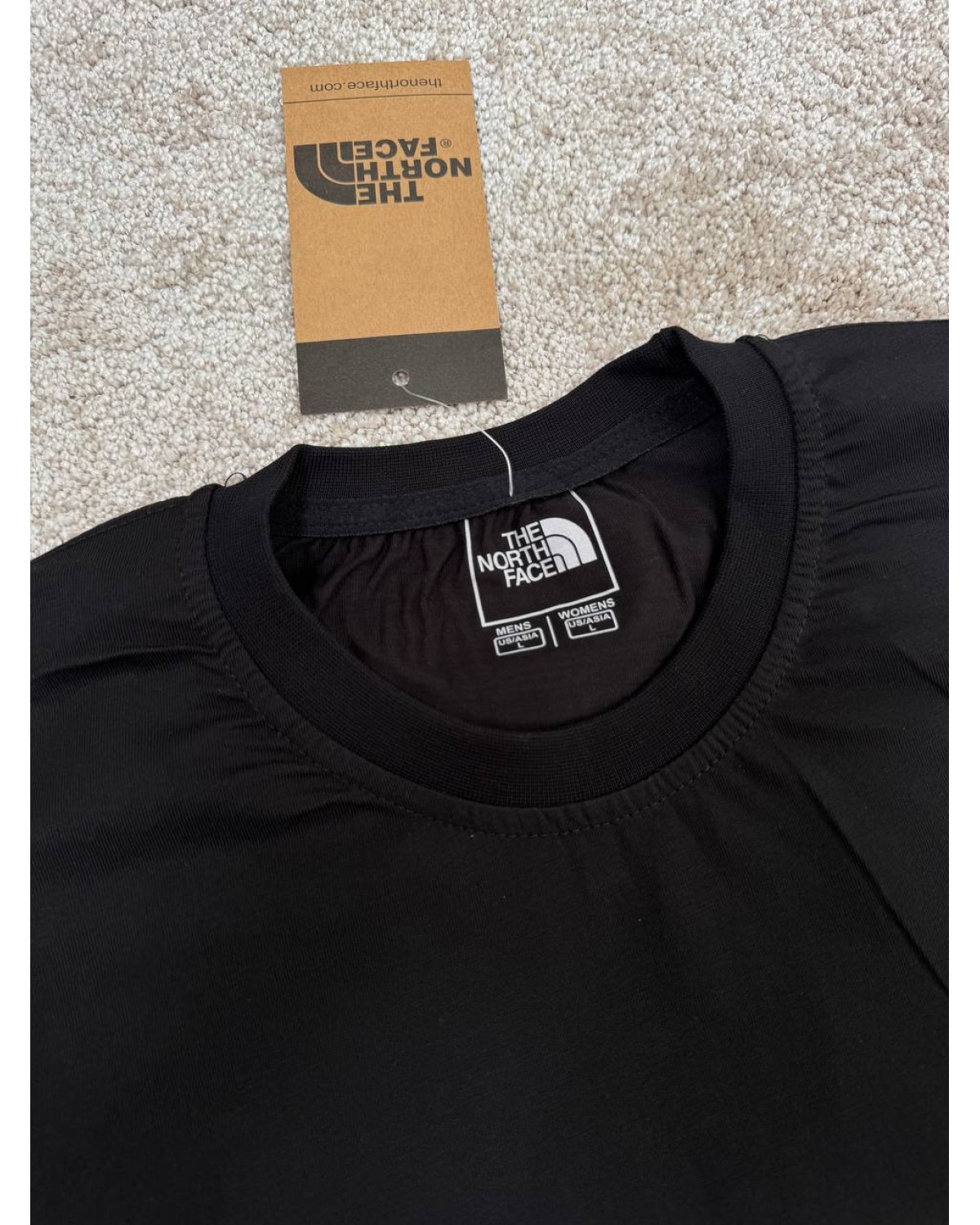 Футболка The North Face чорна