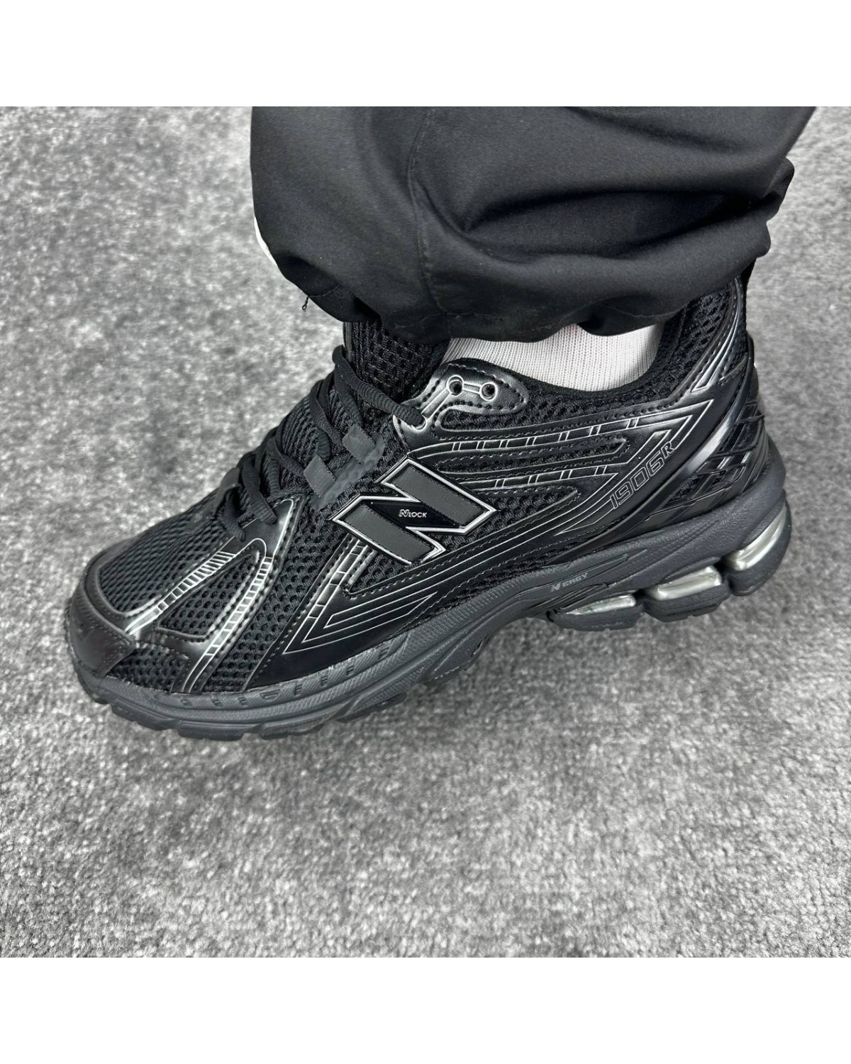 New Balance 1906R Black