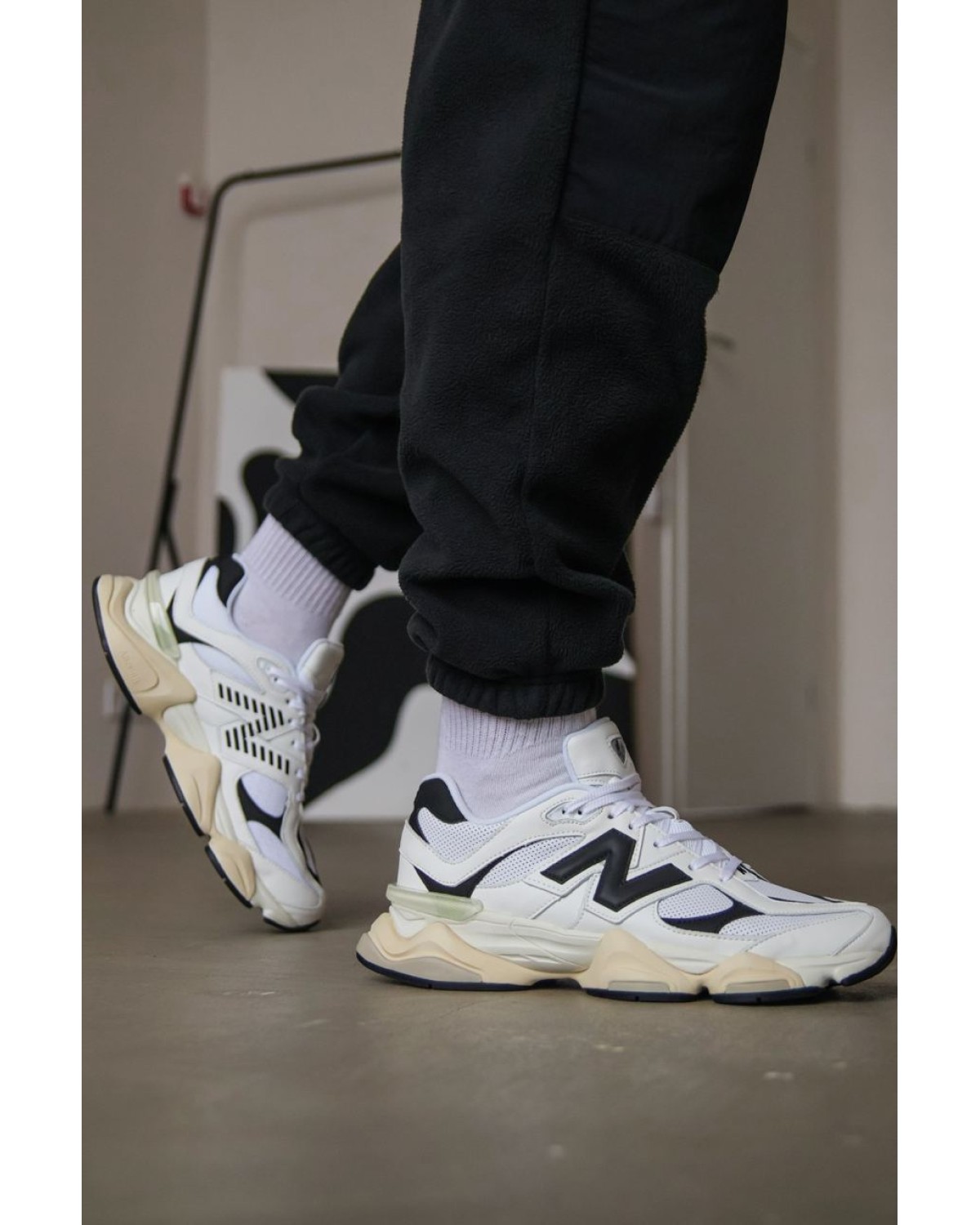 New Balance 9060 White/Black