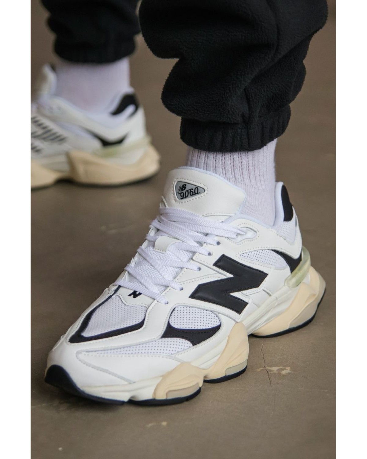 New Balance 9060 White/Black