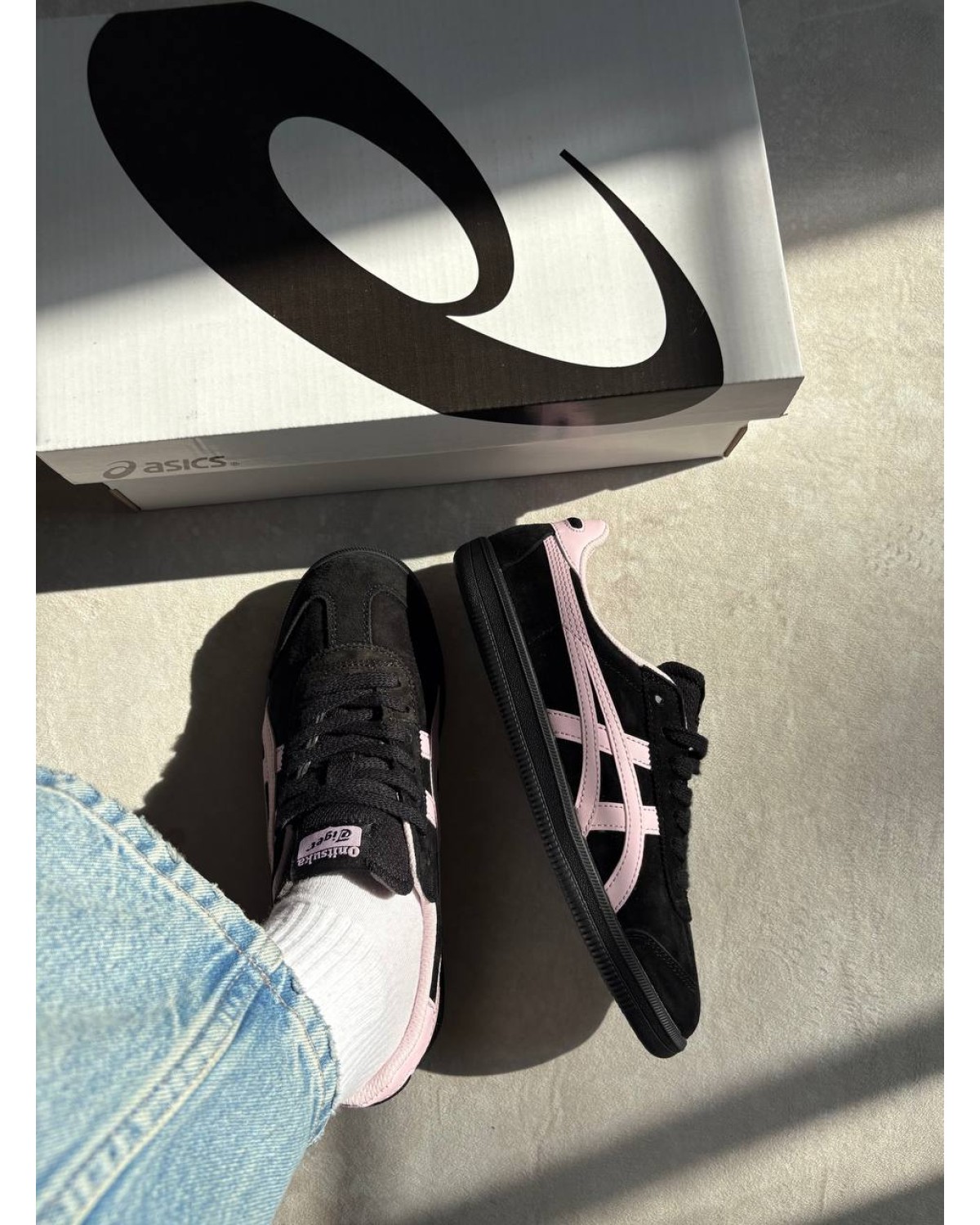 Asics Onitsuka Tiger Black Pink