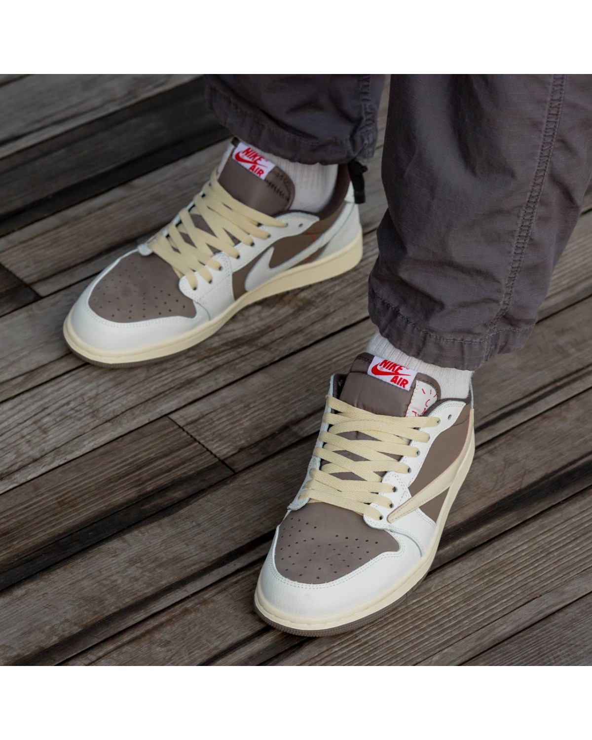 Air Jordan Retro 1 Low x Travis Scott  OG “Revers Mocha”