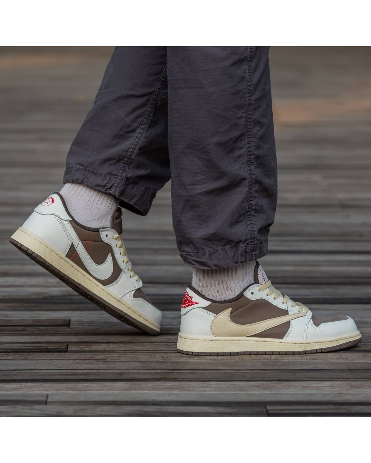 Air Jordan Retro 1 Low x Travis Scott  OG “Revers Mocha”