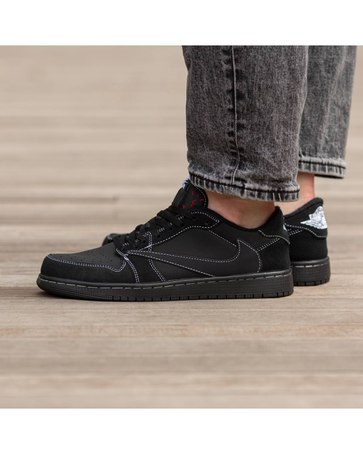 Nike Air Jordan Retro 1 Low x Travis Scott