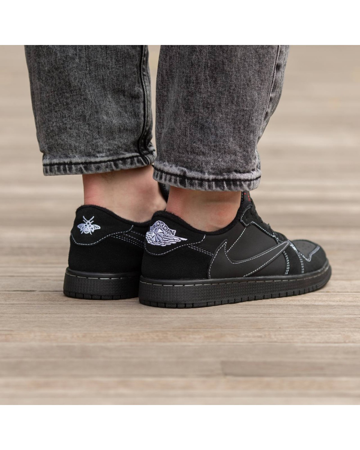Nike Air Jordan Retro 1 Low x Travis Scott
