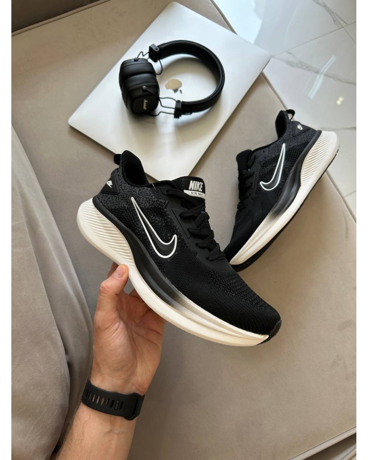 Nike Zoom Black White
