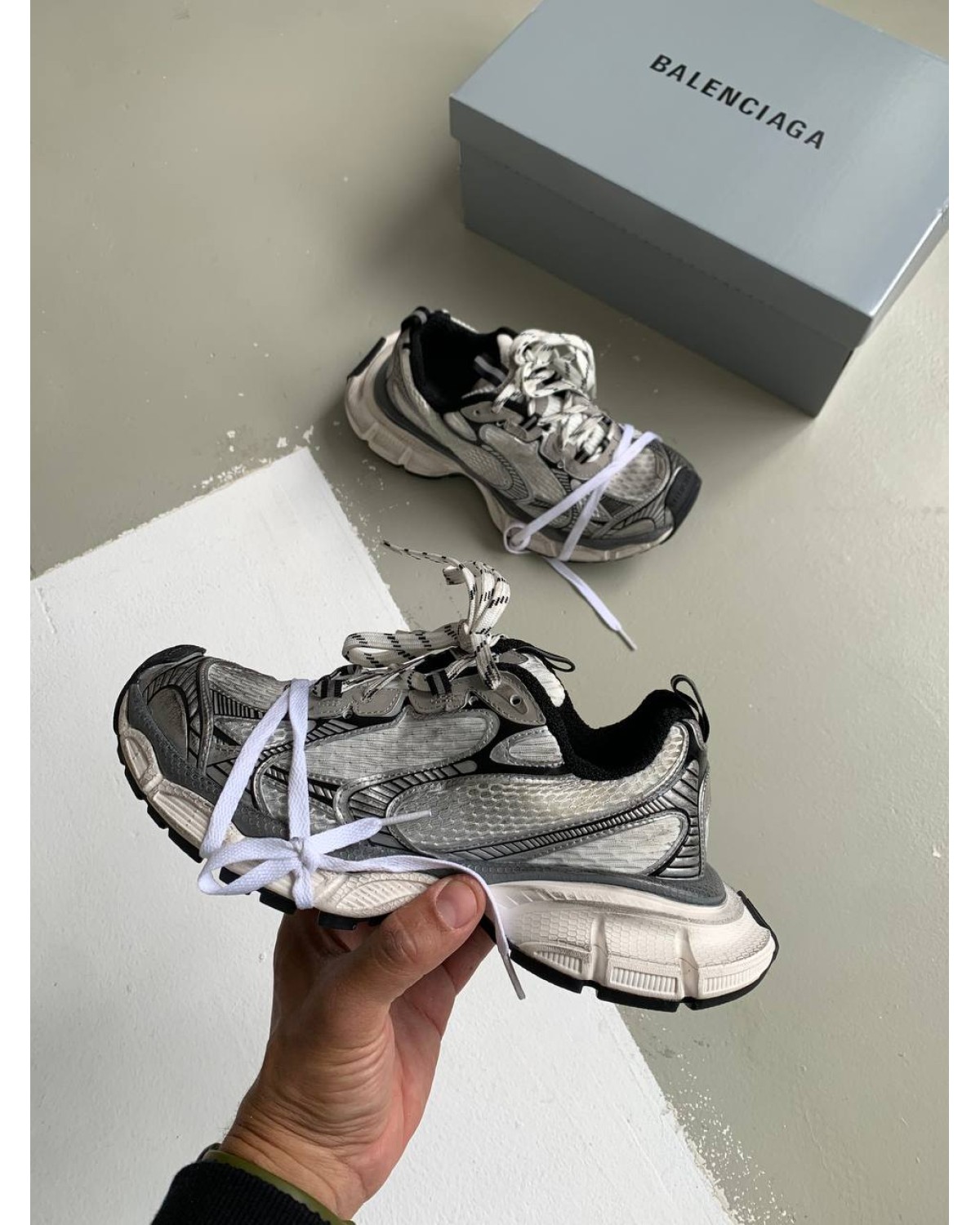 Balenciaga 3XL Silver/Grey