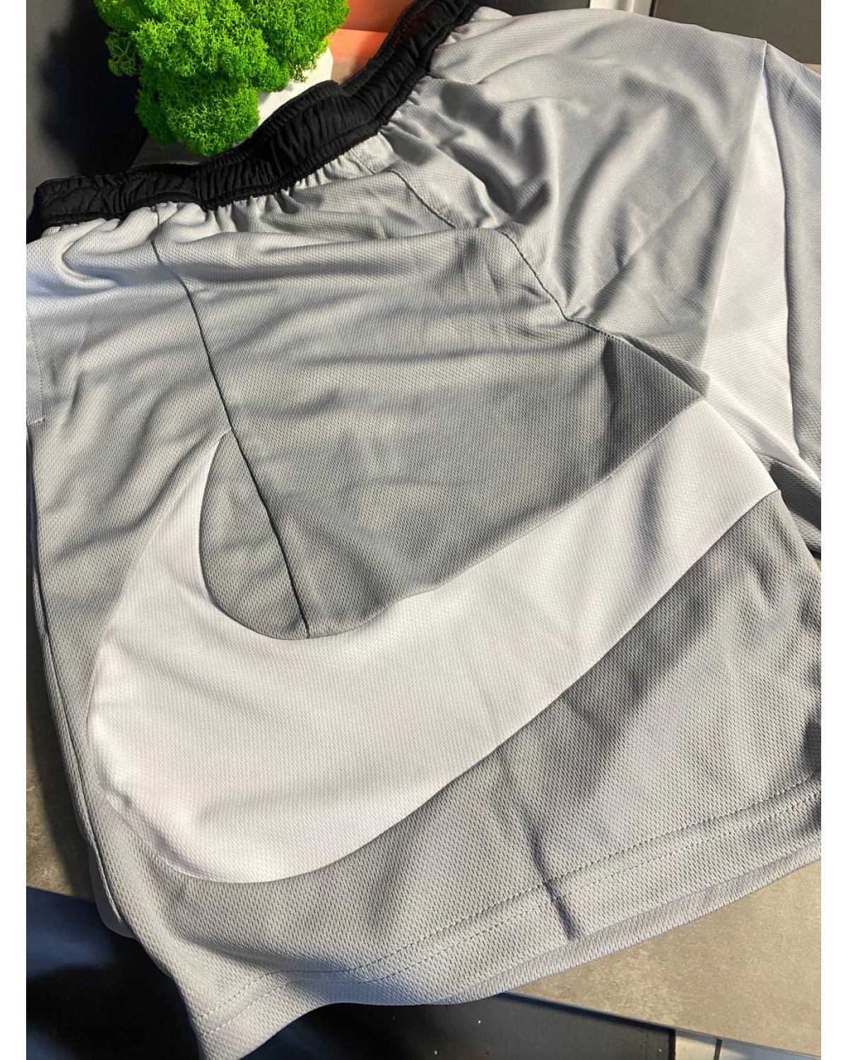 Шорти Nike Big Swoosh сірі