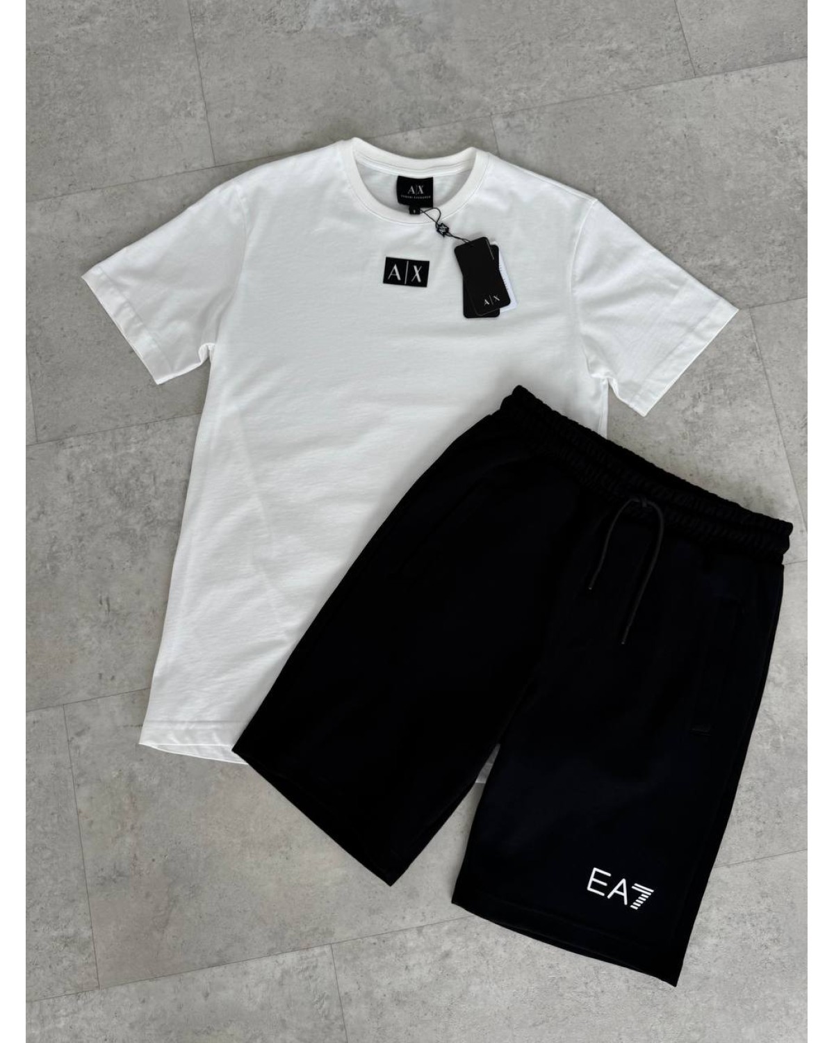 Літній костюм Armani