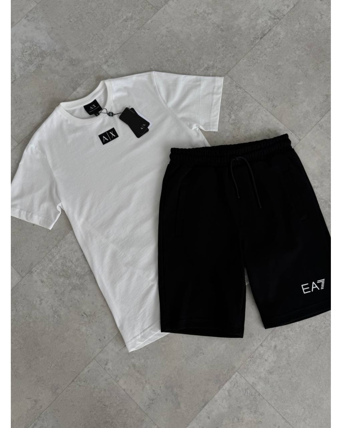 Літній костюм Armani