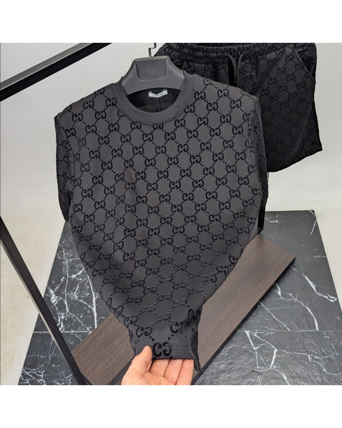 Літній костюм Gucci
