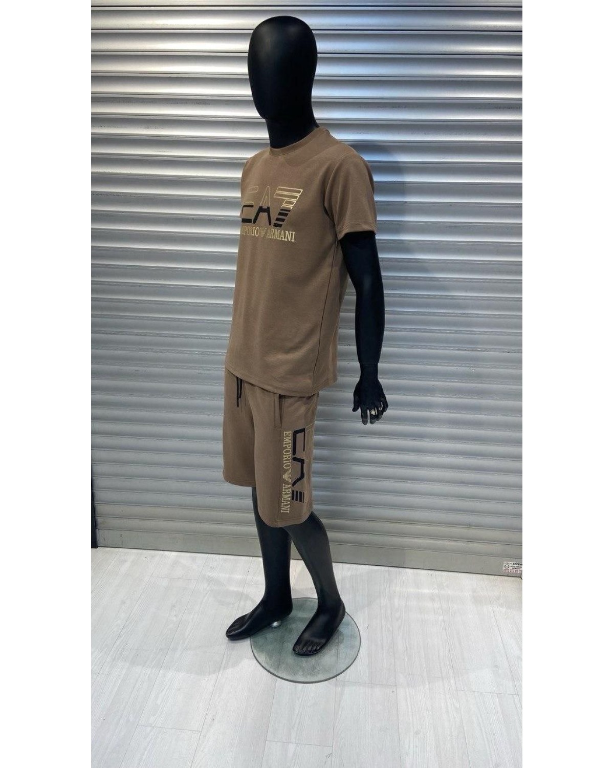 Літній костюм Armani