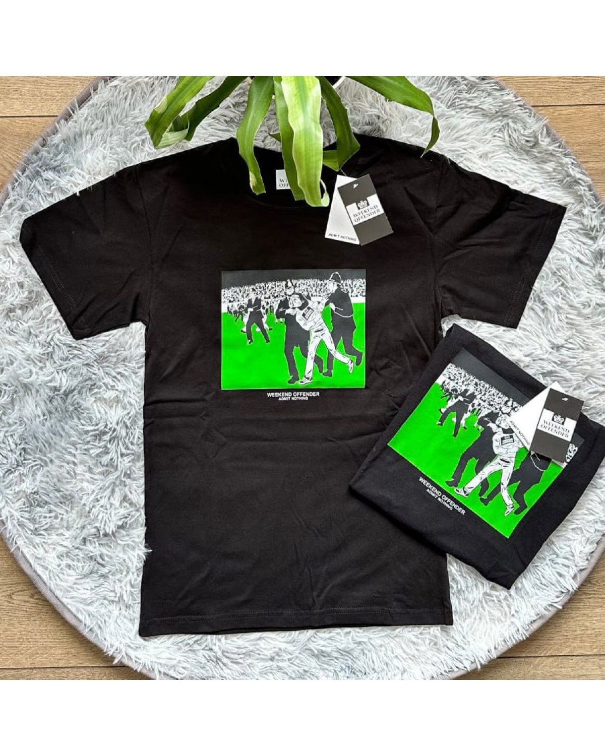 Футболка Weekend Offender