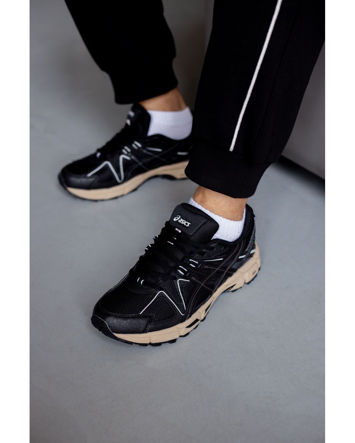 Asics Gel-Kahana 8 Black/Beige
