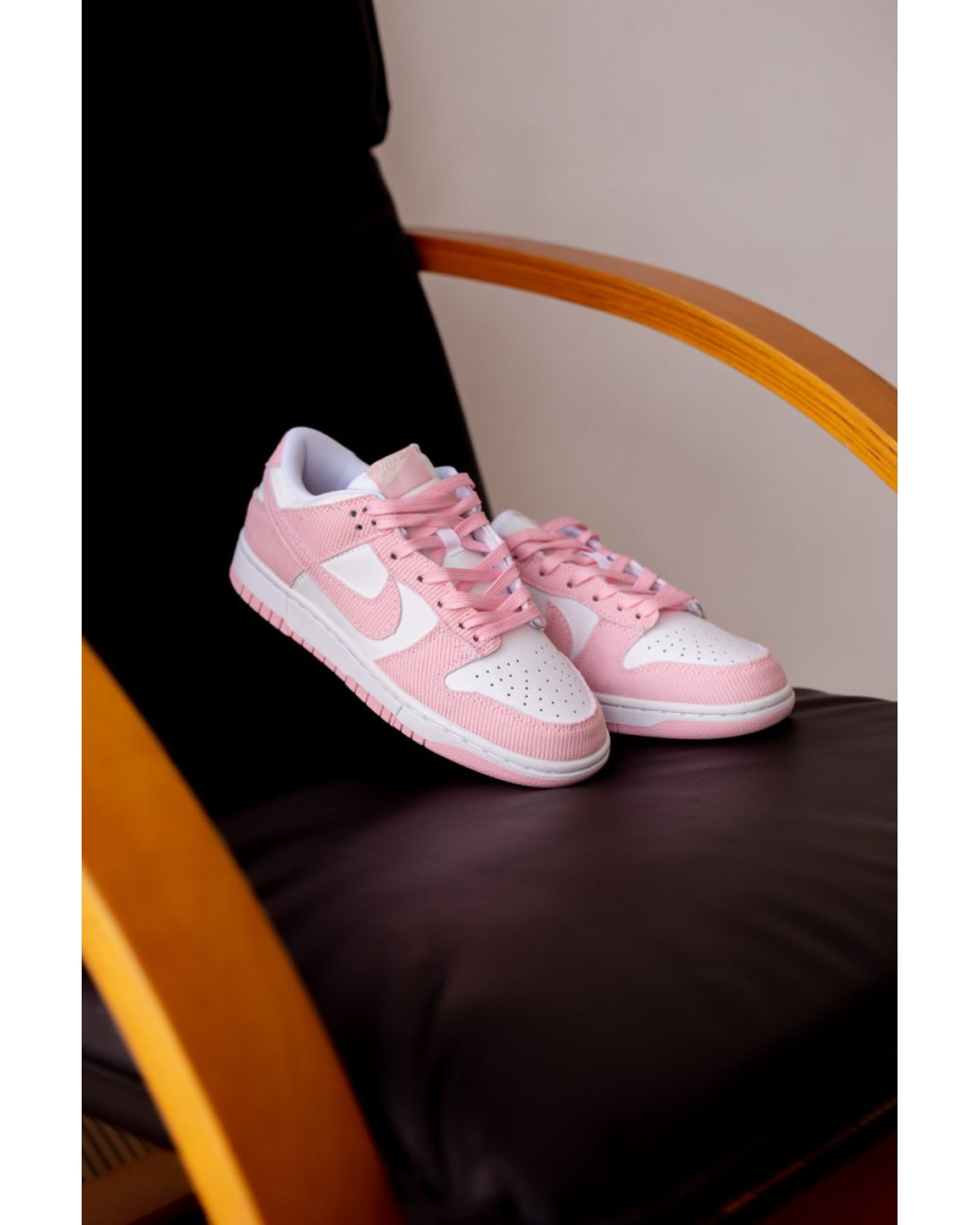 Nike Dunk Low «Pink Corduroy»
